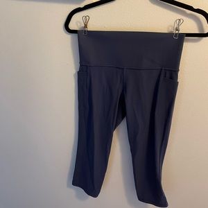 Athleta Salutation Stash Pocket Capri